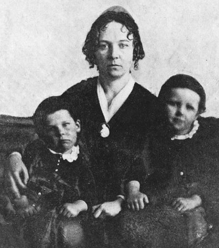 Elizabeth Cady Stanton with her sons in 1848