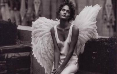 The '90s were all about angel wings.